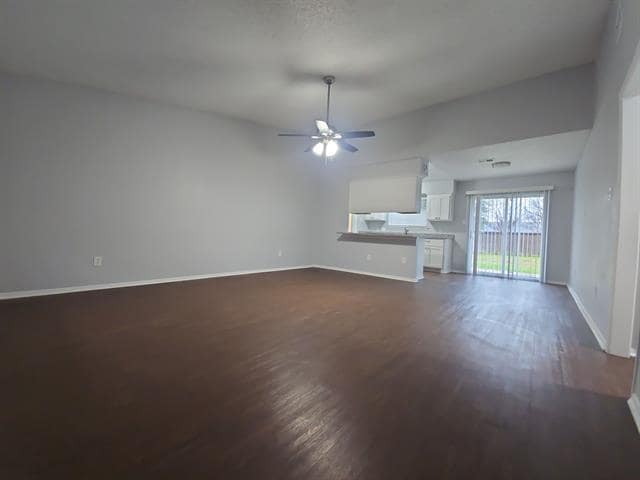 Building Photo - 5821 Fair Wind St