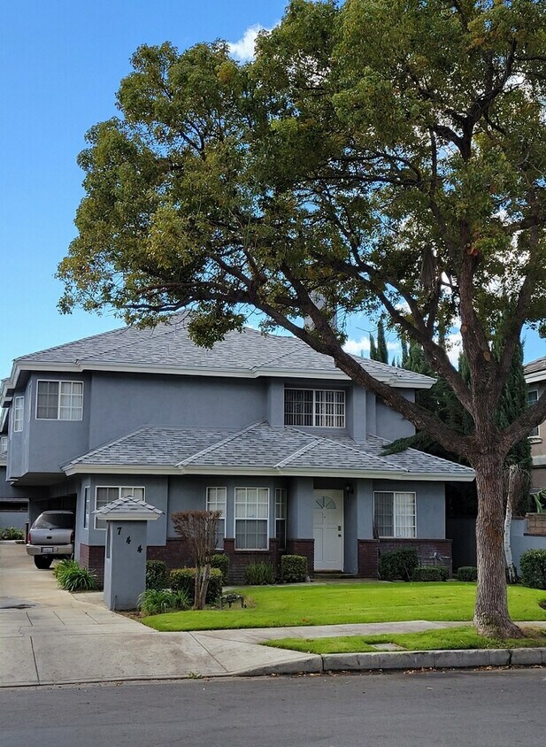 744 W Walnut Ave Unit C, Monrovia, CA 91016 Condo for Rent in