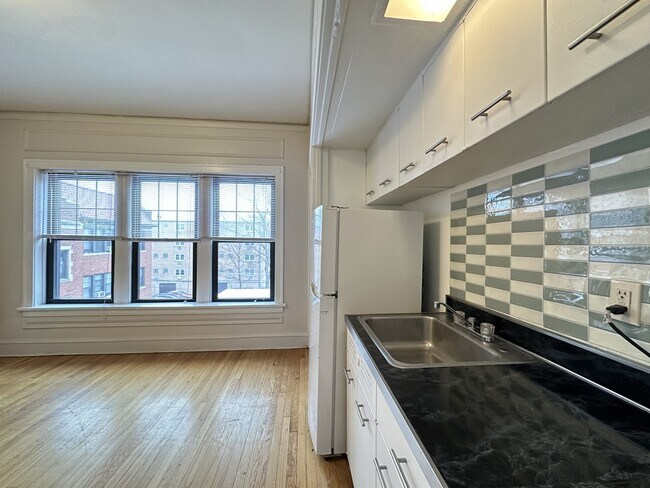 Foto del edificio - 1307 Oak Ave