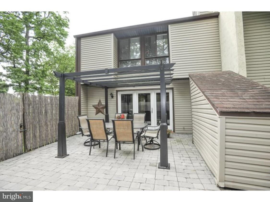 48 W Azalea Ln, Mount Laurel, NJ 08054 Townhome Rentals in Mount