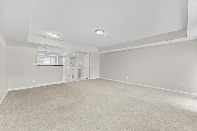 Foto del edificio - 14164 Lakeside Blvd N