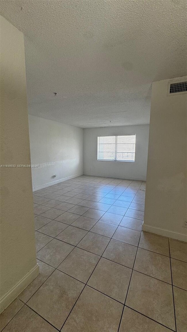 Foto del edificio - 4251 NW 5th St