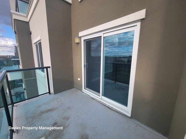Photo du bâtiment - 1238 Windermere Way SW