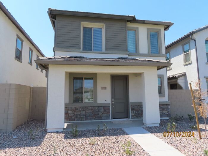 Foto principal - Brand New 3 Bedroom 2.5 Bath Home