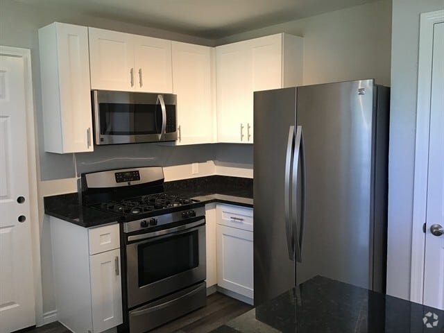 Building Photo - 5114 Chase Court Dr
