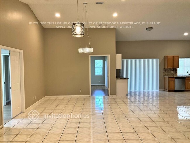 Building Photo - 5788 NW 48th Dr