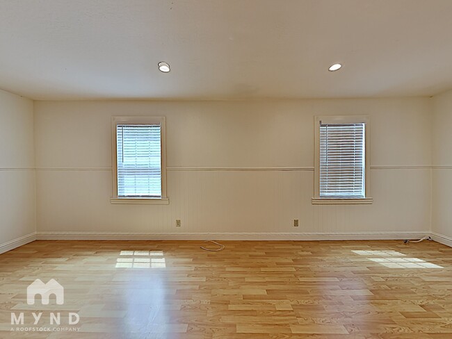 Foto del edificio - 25111A Soquel San Jose Rd