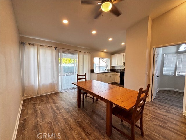 Foto del edificio - 14890 Lavender Ln