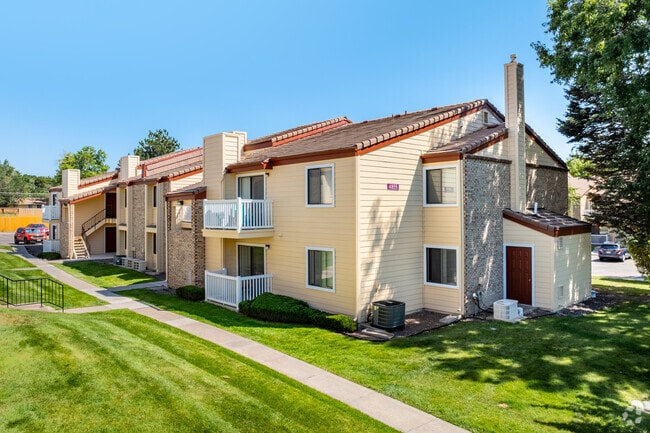 Building Photo - Woodstone Village