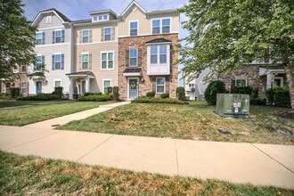 Building Photo - 358 Spring Hill Pl