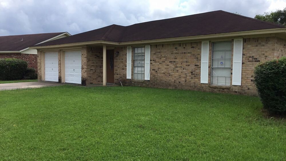 Primary Photo - 5875 Meadowview Rd