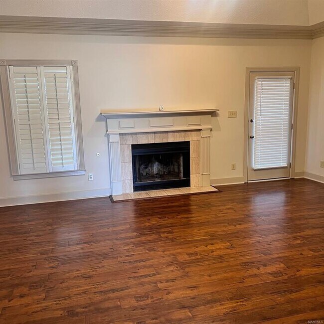 Foto del edificio - 8706 Twelve Oaks Ln