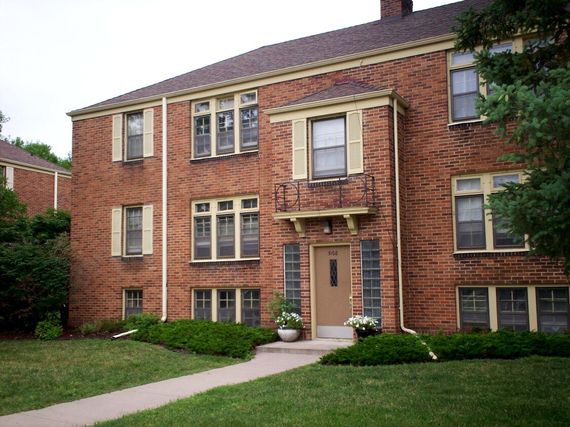 Primary Photo - 5108/5112 Mtka Blvd