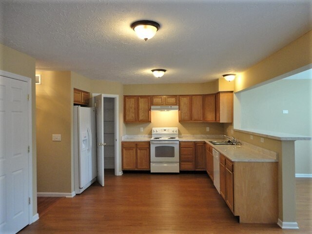 Foto del edificio - 7676 Mourning Dove Ln