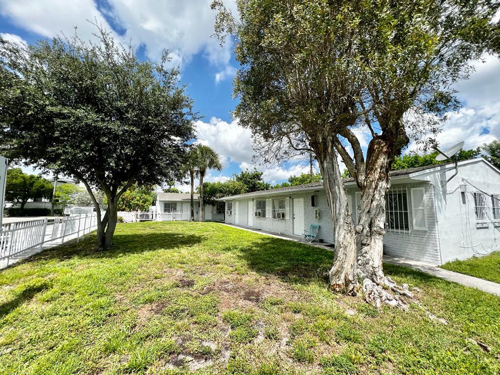 Primary Photo - 2901 NW 18th St