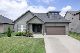 Building Photo - 1107 Eagle's View Dr