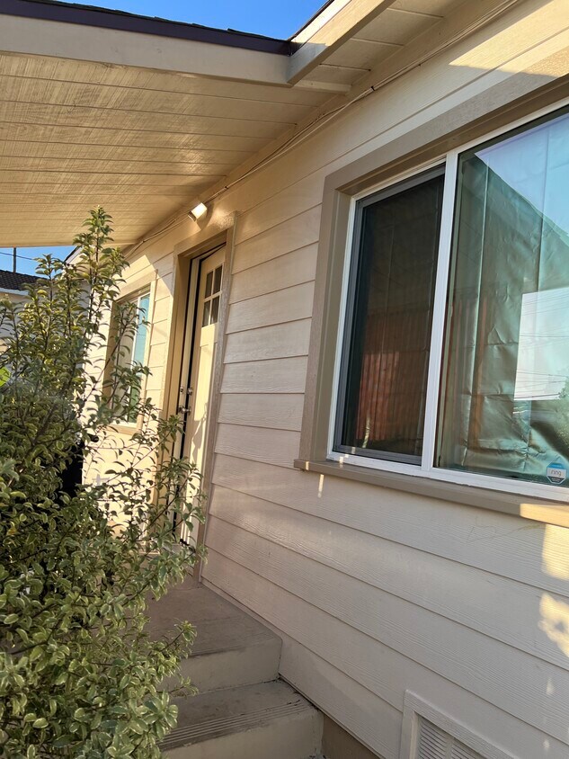 Foto del edificio - 1905 E Thompson Blvd