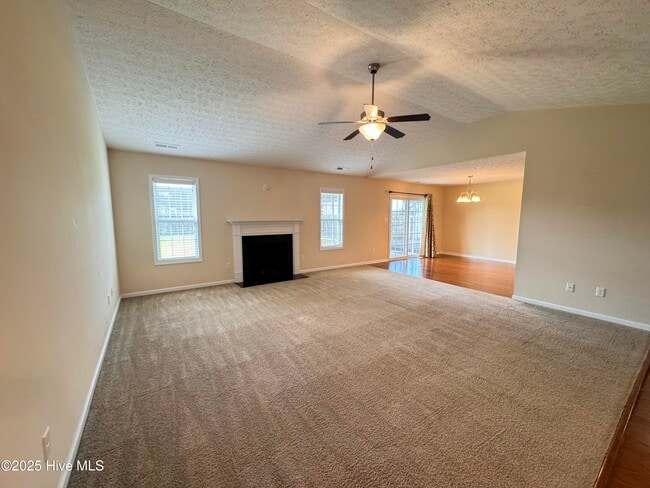 Foto del edificio - 510 Louvre Ln