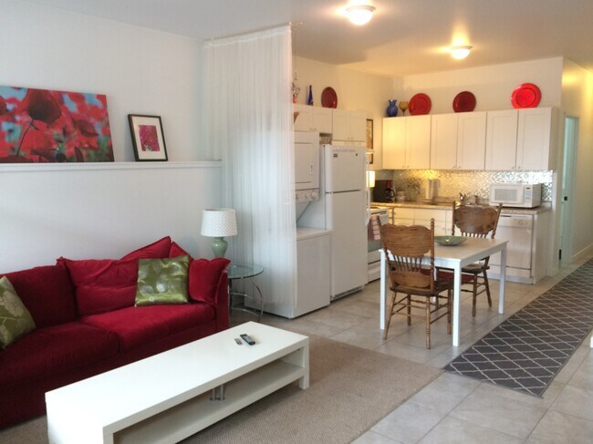 Foto del edificio - 2726-101 Eldridge Ave