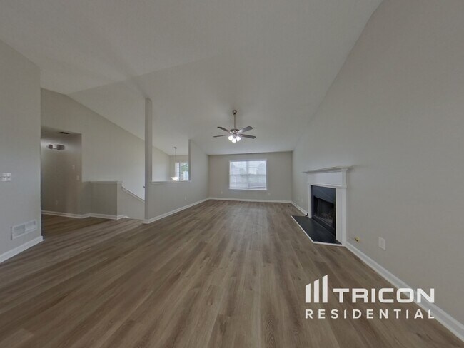 Building Photo - 21 Liberty Crossing Dr NE