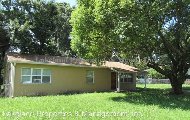 Building Photo - 3 br, 1 bath House - 823 Lakehurst St.