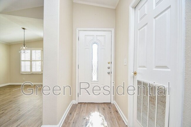 Foto del edificio - 10006 Elderberry Park Ln