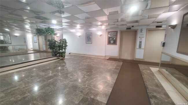 Foto del edificio - 36-25 Union St