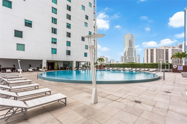 Foto del edificio - 55 SE 6th St