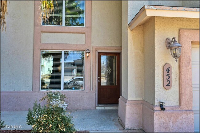 Foto del edificio - 452 Emerald Pass Ave