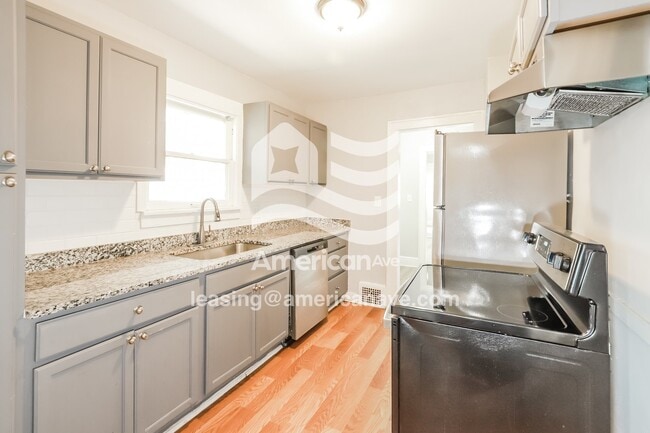 Building Photo - 5530 Garfield Ave