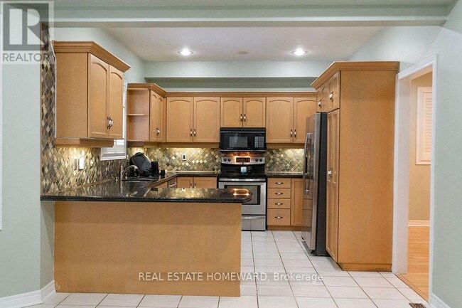 Building Photo - 13 Fawn Crescent