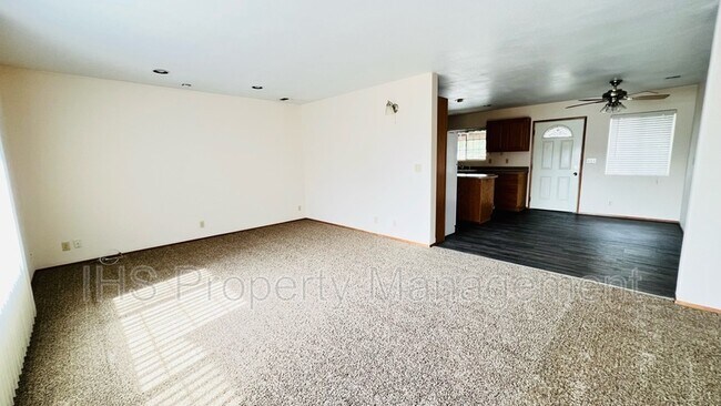 Foto del edificio - 1616 W 4th Pl