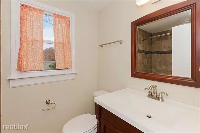 Foto del edificio - 4 br, 2 bath House - 5624 Dearborn St Love...