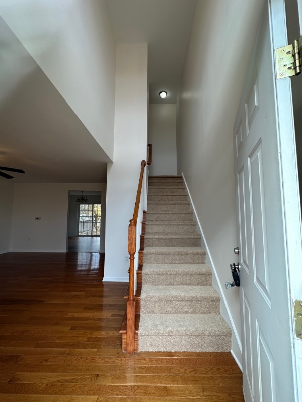 Building Photo - 212 Swallow Dr