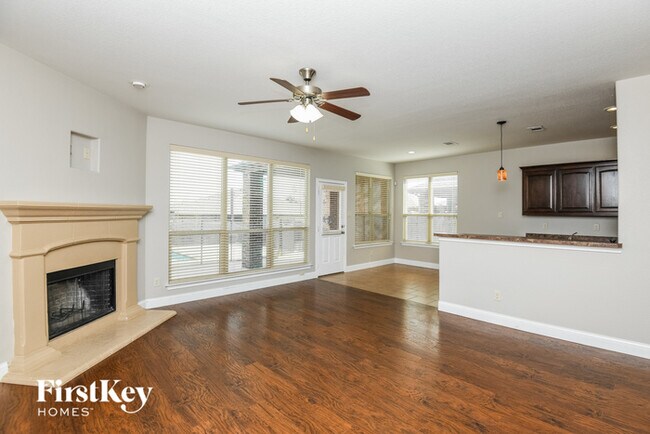 Building Photo - 3017 Beaver Creek Dr