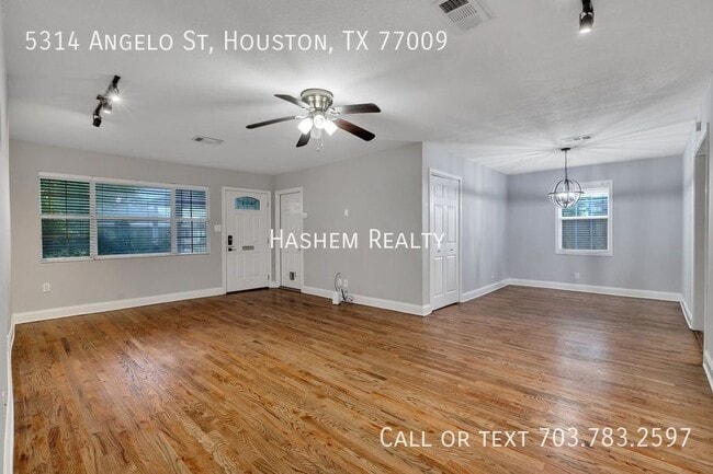 Building Photo - 5314 Angelo St