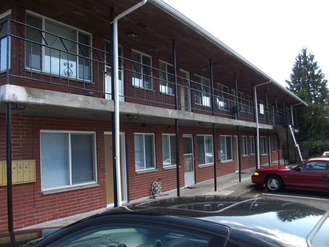 Building Photo - Cal-Ray Building - 1 bedroom