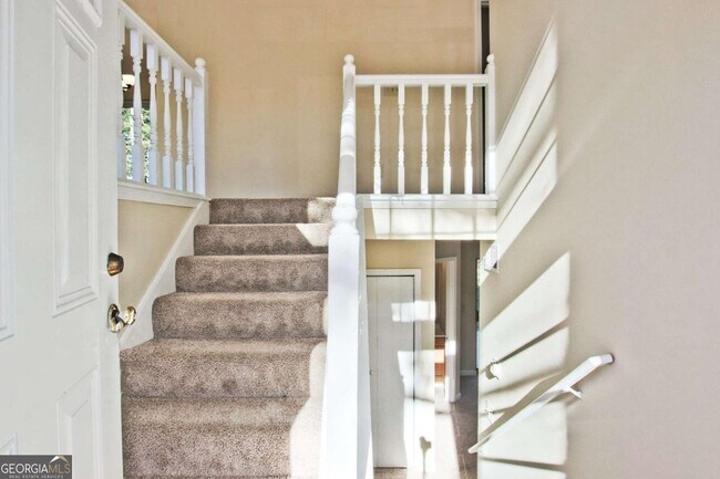 Building Photo - 3657 River Ridge Ct