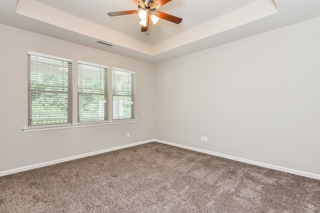Building Photo - 48 Ashby Dr