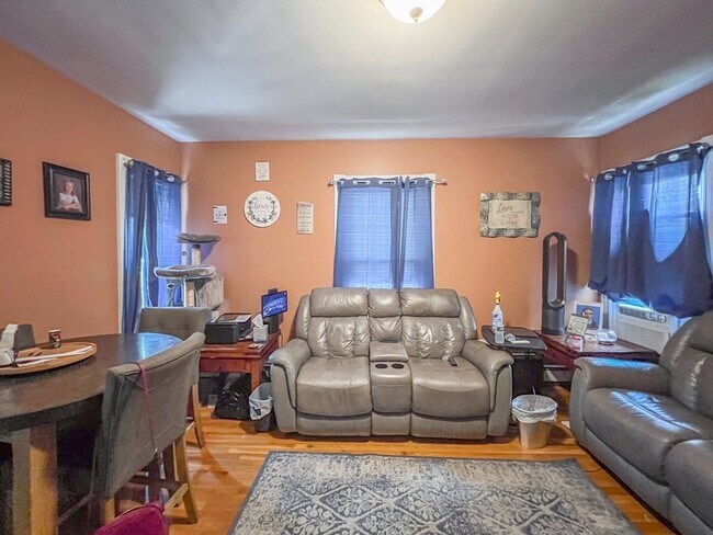 Foto del edificio - 517 Main St