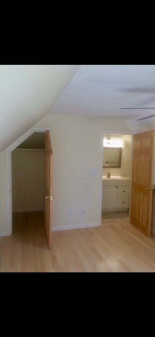 Building Photo - 158 Main St