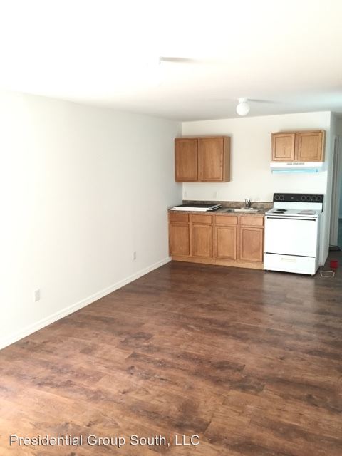 Foto del edificio - 3429 Walker Rd