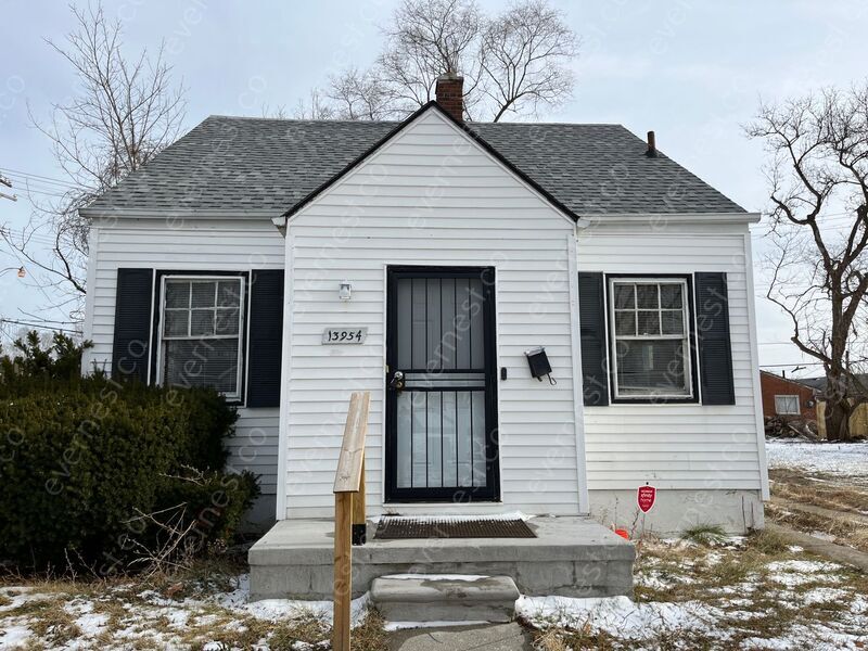 Primary Photo - 13954 Vaughan St