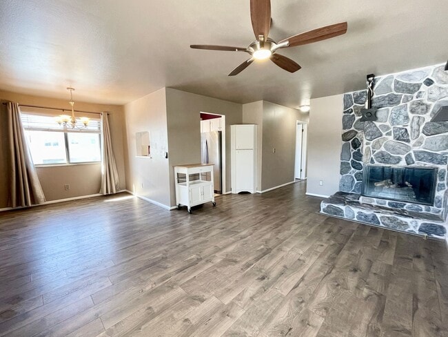 Building Photo - 3 Bedroom Condo in Arvada!