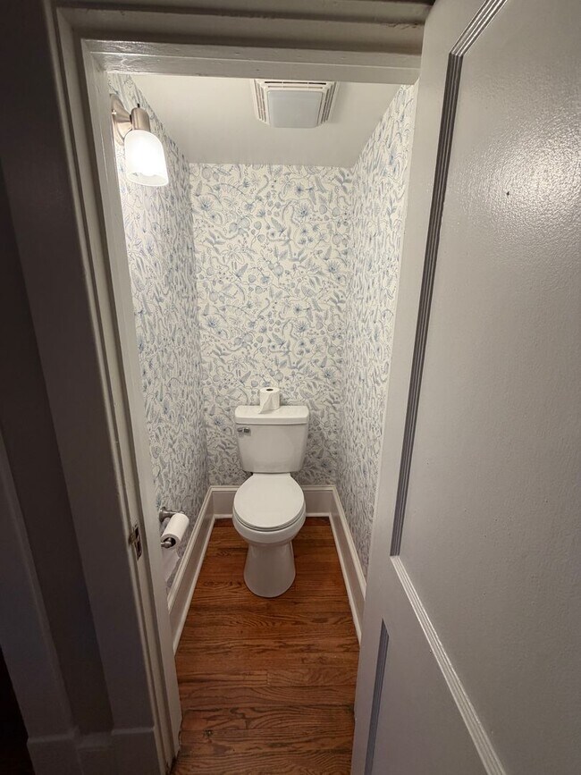 Foto del edificio - South Roanoke Charm!