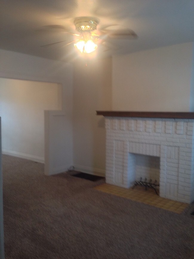 Foto del edificio - 449 Rhoads Ave