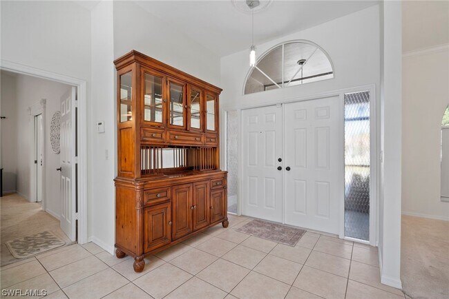 Building Photo - 264 Henley Dr