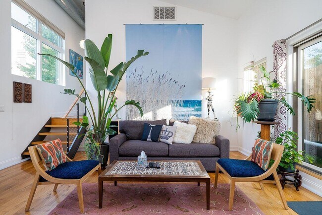 Foto del edificio - 6012 Buchanan Pl