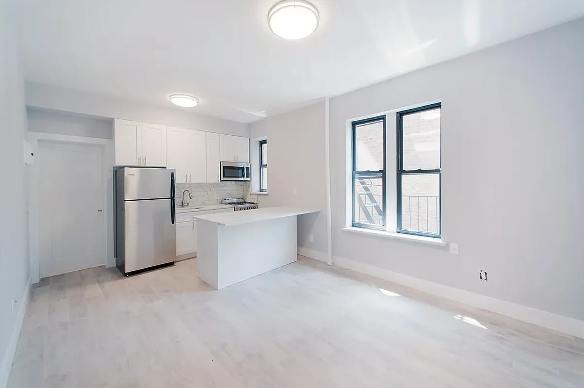 Primary Photo - 100 West 139th Street