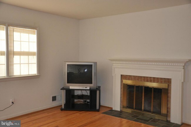 Building Photo - 9108 Petros Ct